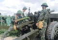 Pháo thủ Quân đoàn 4 nạp đạn